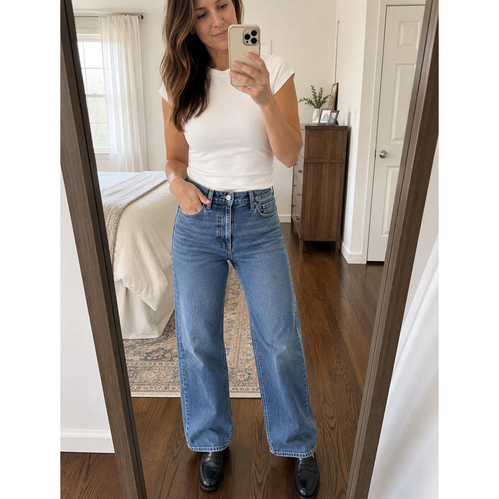 Zara Wide Legged Jeans Women's Medium Wash Blue Denim Size 2